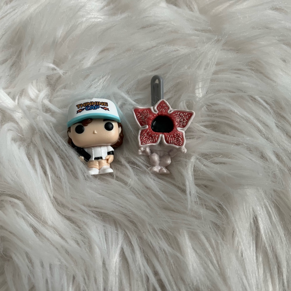 Stranger Things Kinder Joy figures